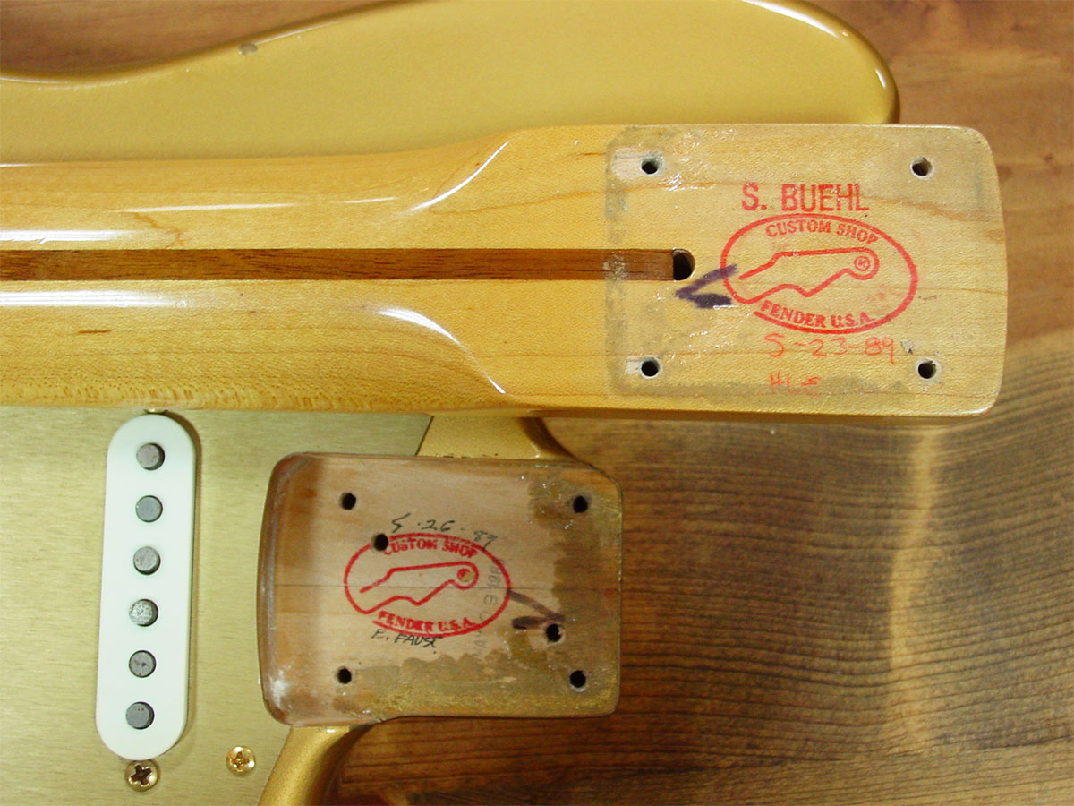 Fender_1989_HLE_Strato_10.jpg